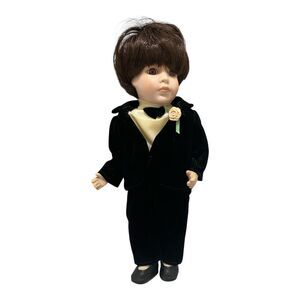 Kinnex Collectors Porcelain Groom Doll Vintage 10”
